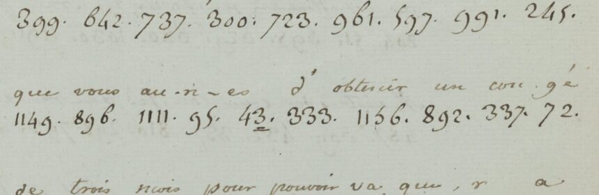 Numbers and decoded texts in French handwritten on paper.