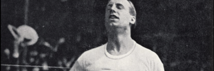 Eric Liddell crossing the finishing line